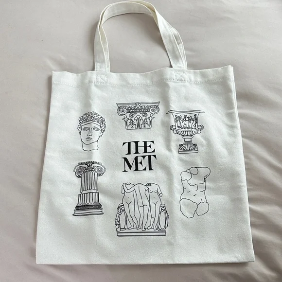 The Met X PacSun White Tote Bag with Black Graphic - Picture 1 of 4